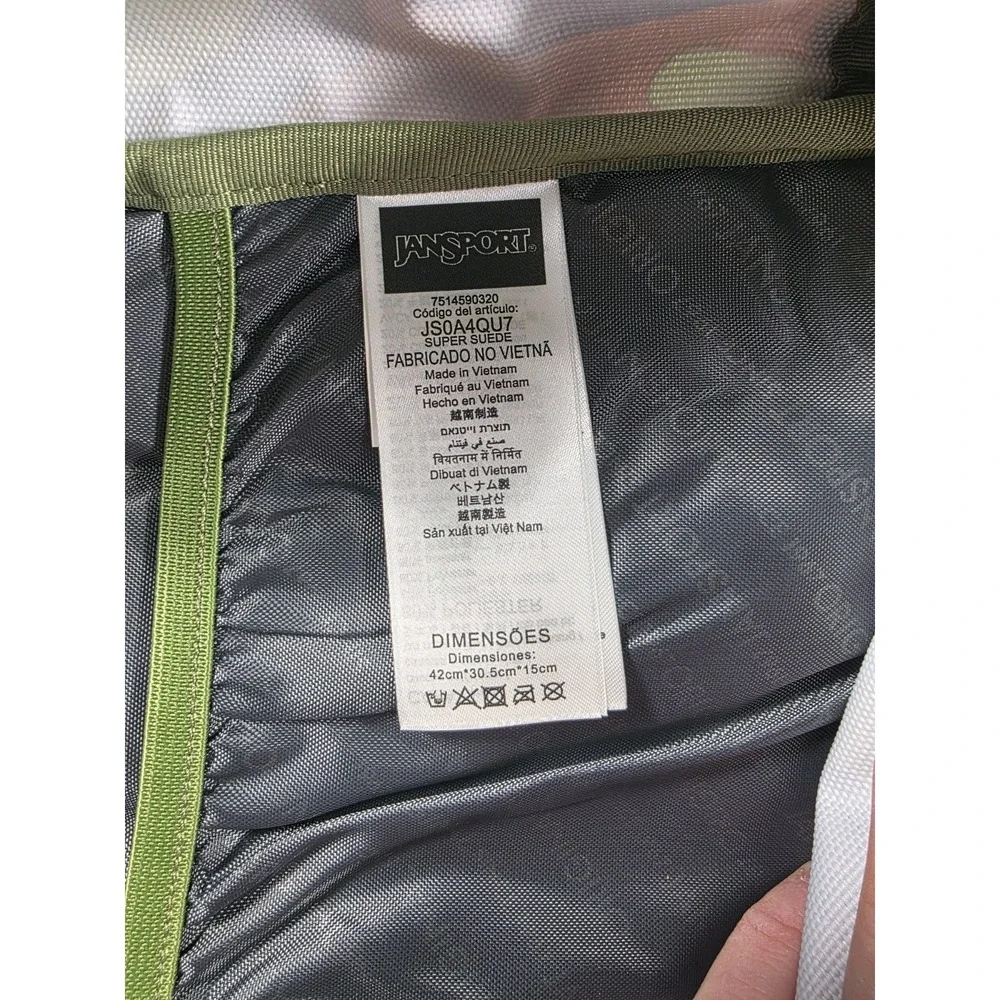 NWT Jansport Super Suede New Olive Camo Sherpa Backpack 25L‎ 16.75H x 13L x 8.5D